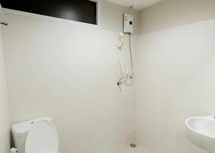 Appartement Minimal 5 Mins To Mrt Suthisarn