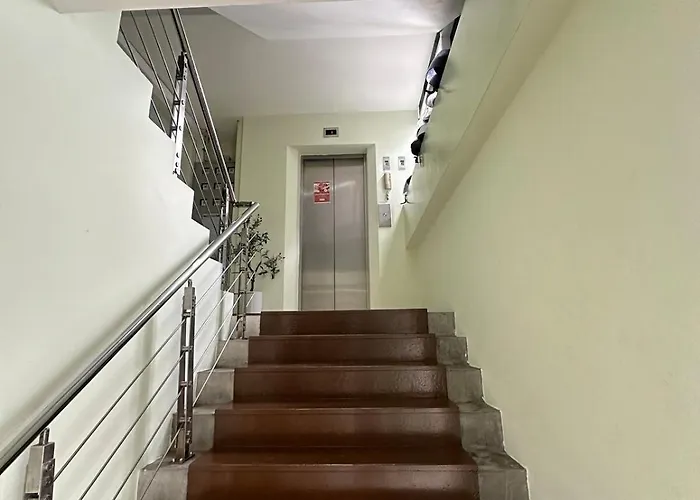 Minimal 5 Mins To Mrt Suthisarn Appartement